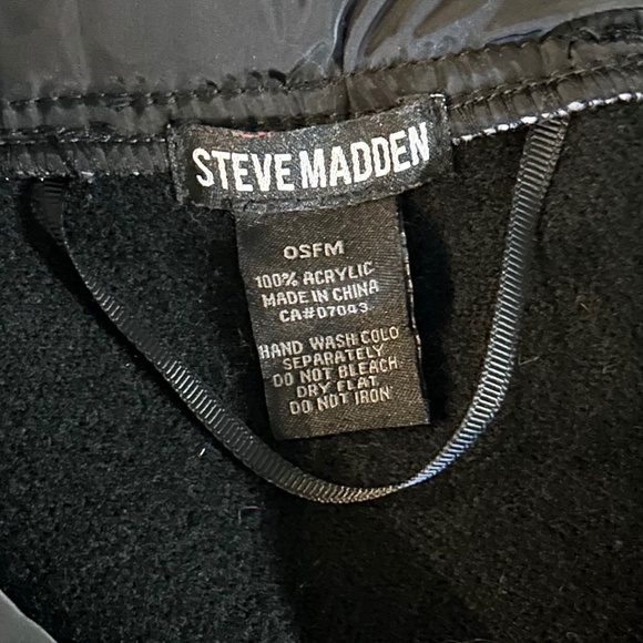 Steve Madden Puff Collar 1/2 Zip Fringe Poncho/One Size Fits Most - Picture 7 of 7